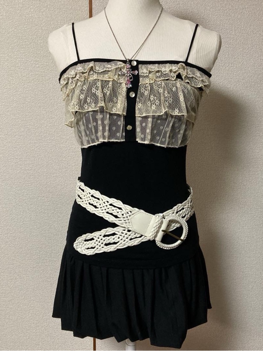 moving sale 💕 - j-fashion black and white lacy cami top no size tag